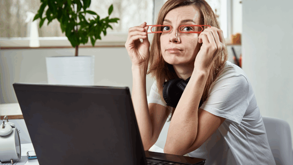 Salariat déguisé : définition, risques et solutions